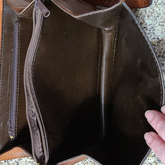 Vntg. LESAC Accordion Leather Crossbody Bag! CLEAN!! - Picture 11 of 16